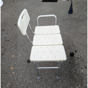 Medigas White 3-Seater Shower Chair – Safe & Comfortable Seating for Stand-Up Showers - Image 3