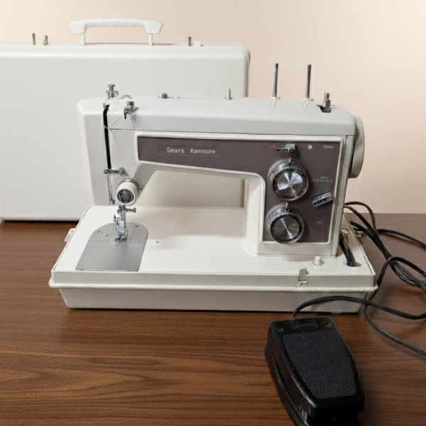 Kenmore ClassicCraft Vintage Sewing Machine – With Cover