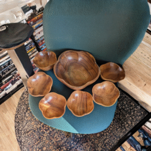 Vintage Wood Serving Bowl Set – A Must-Have for Hosts & Home Decor Lovers